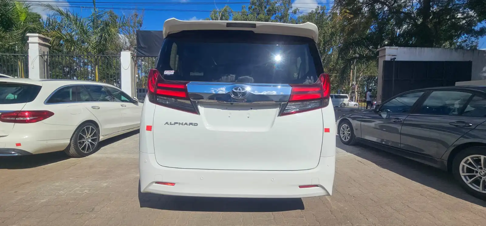 Zambia used car sale 2015 Toyota Alphard 6